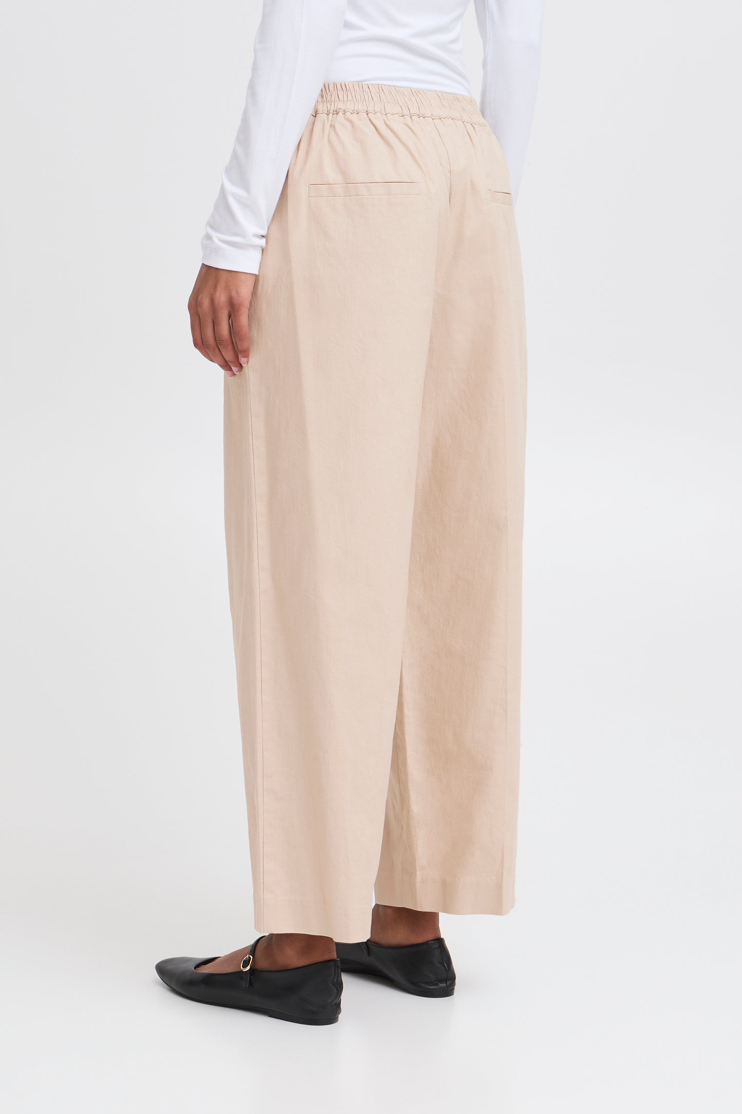 ICHI Ihunica trousers in Oxford Tan