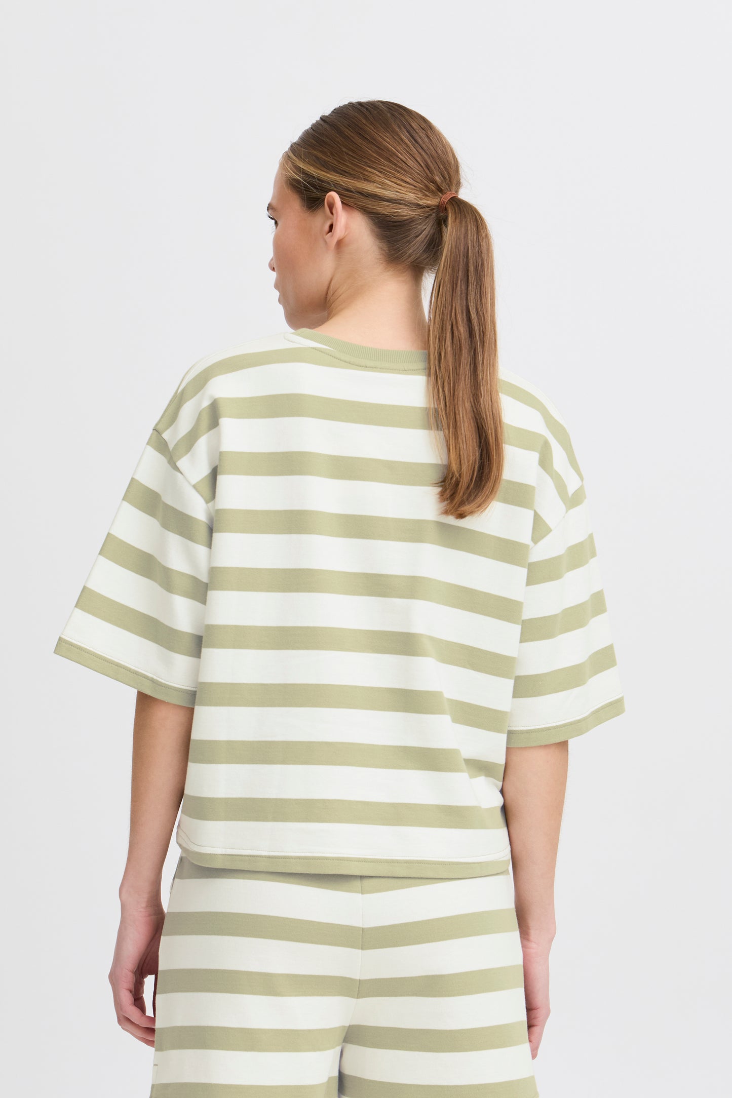 ICHI Ihocie Short sleeve sweat shirt in tea stripe