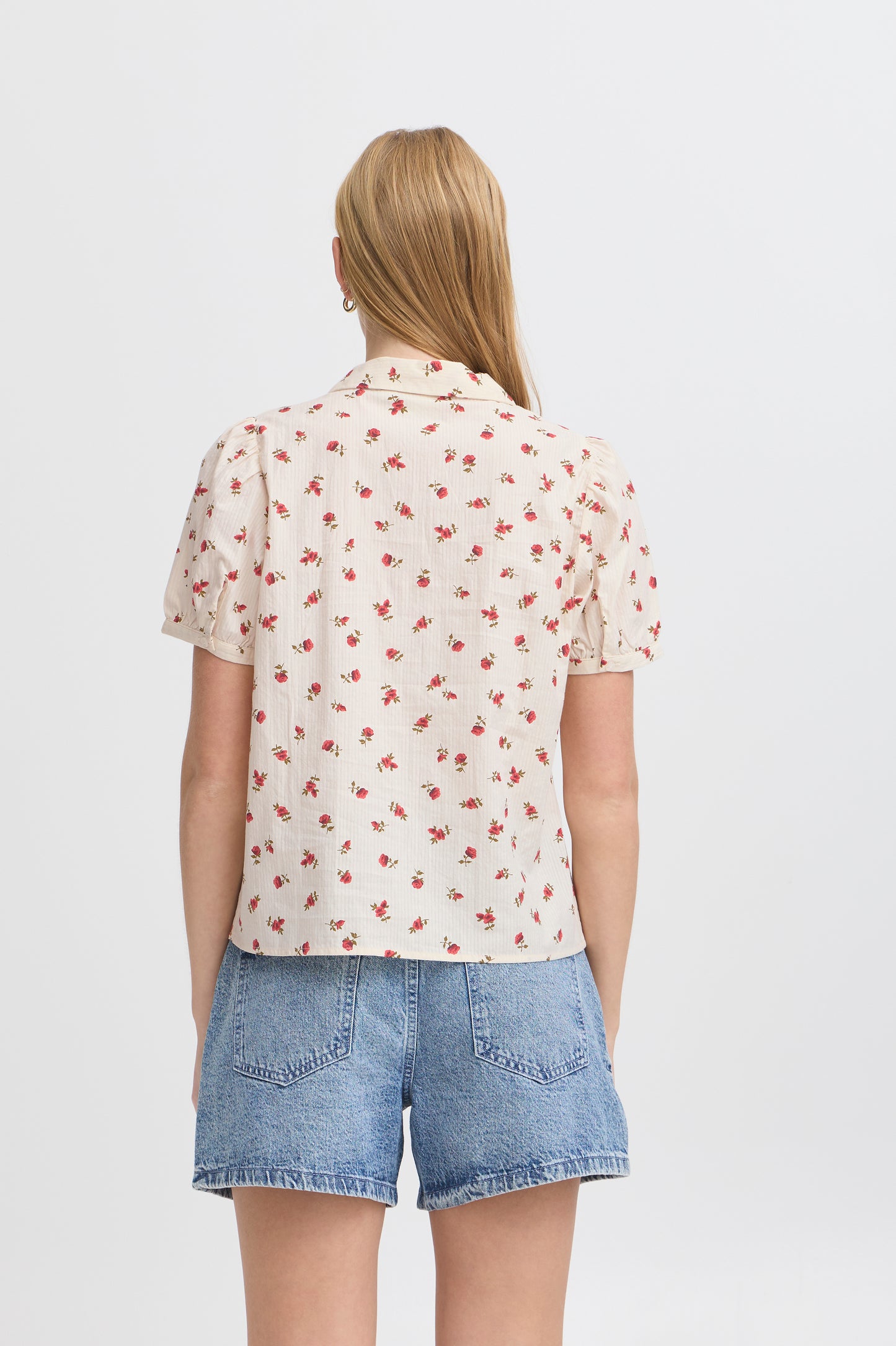 ICHI Ihrosey Short Sleeve Shirt in Geranium flower