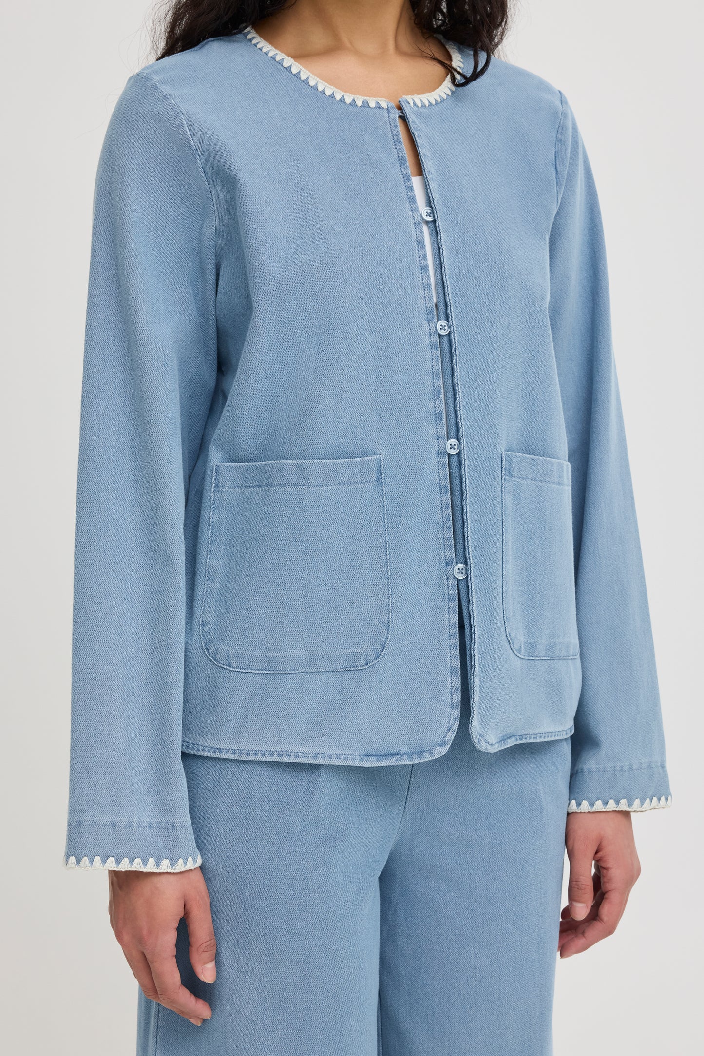 ICHI Ihkate Denerim Jacket in light blue denim