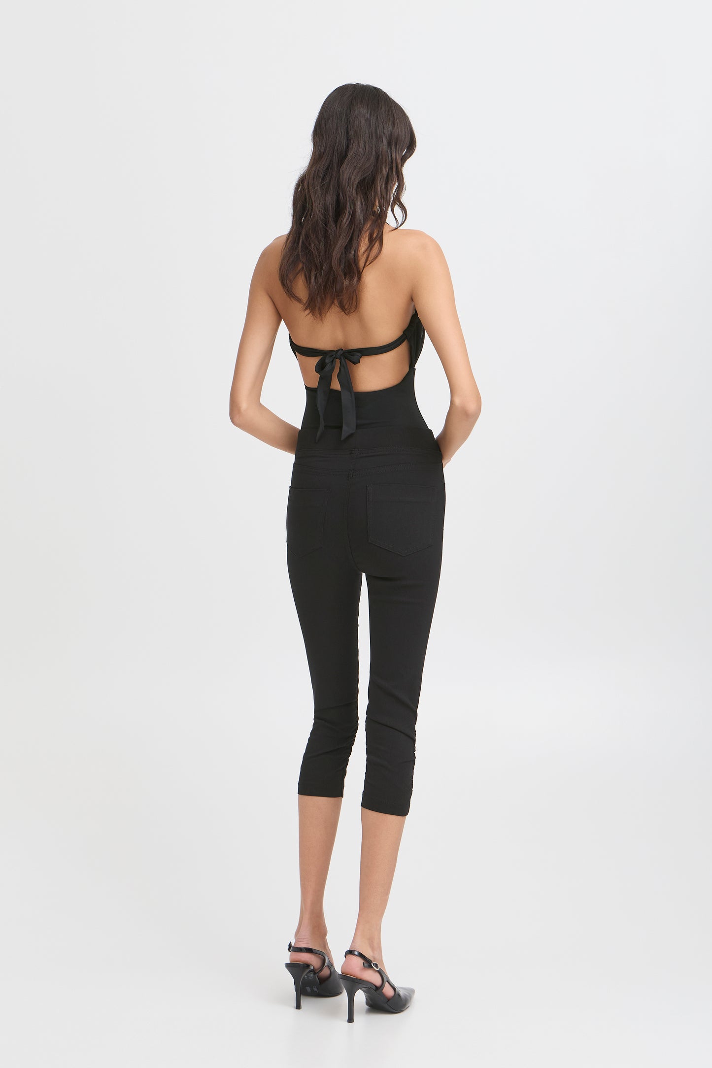 Byoung Bykeira Bydixi Capri in Black