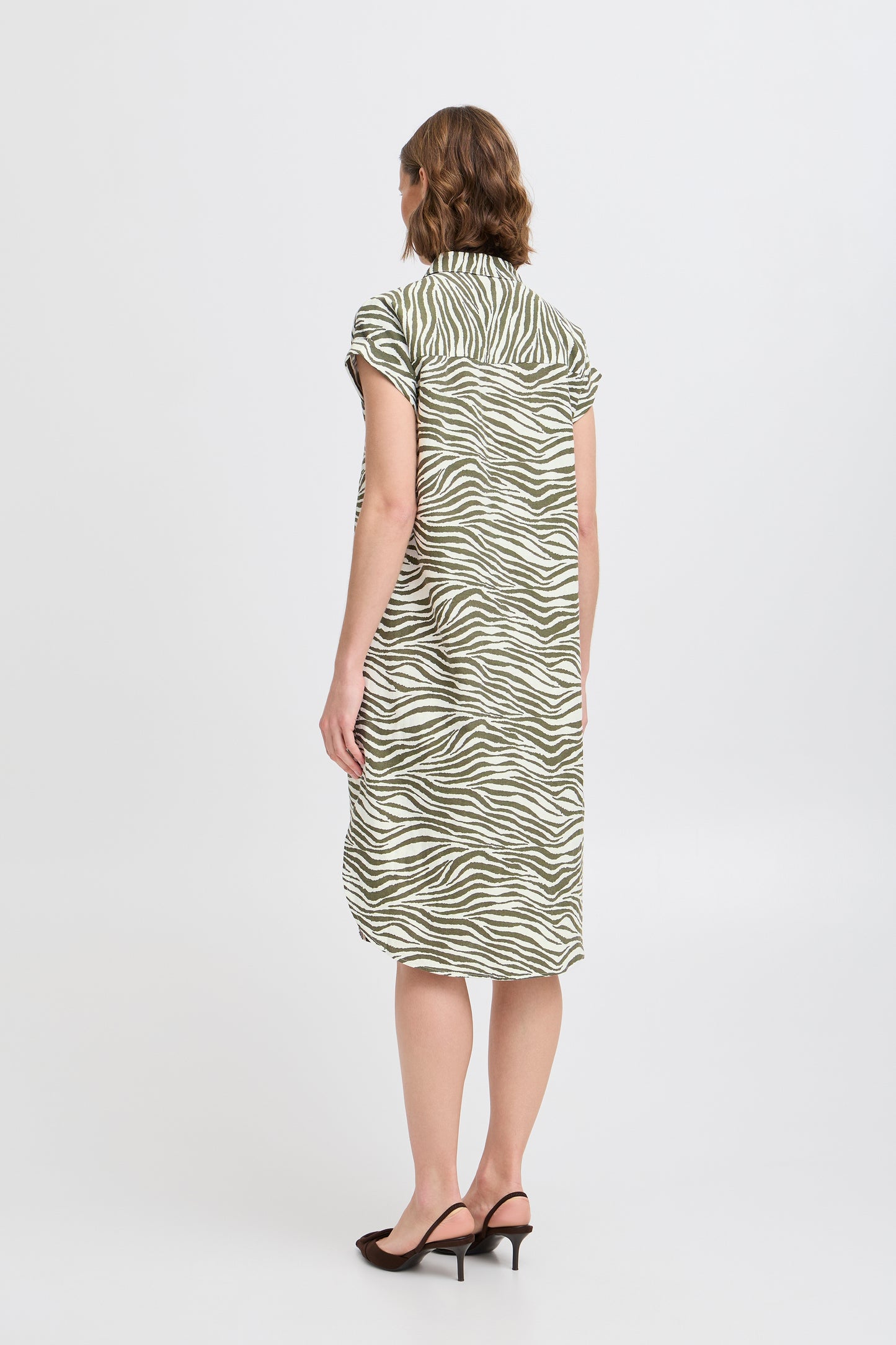Byoung Byfalakka Short Sleeve Shirt dress in Animal Kalamata Mix