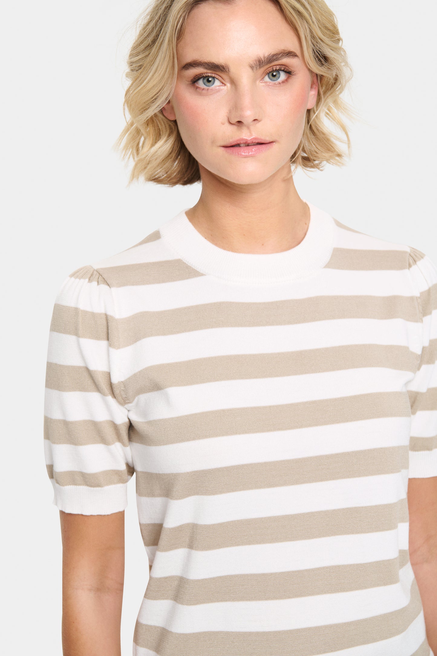 Saint Tropez MilaSZ Pullover in Ice Plaza Taupe Block Stripe