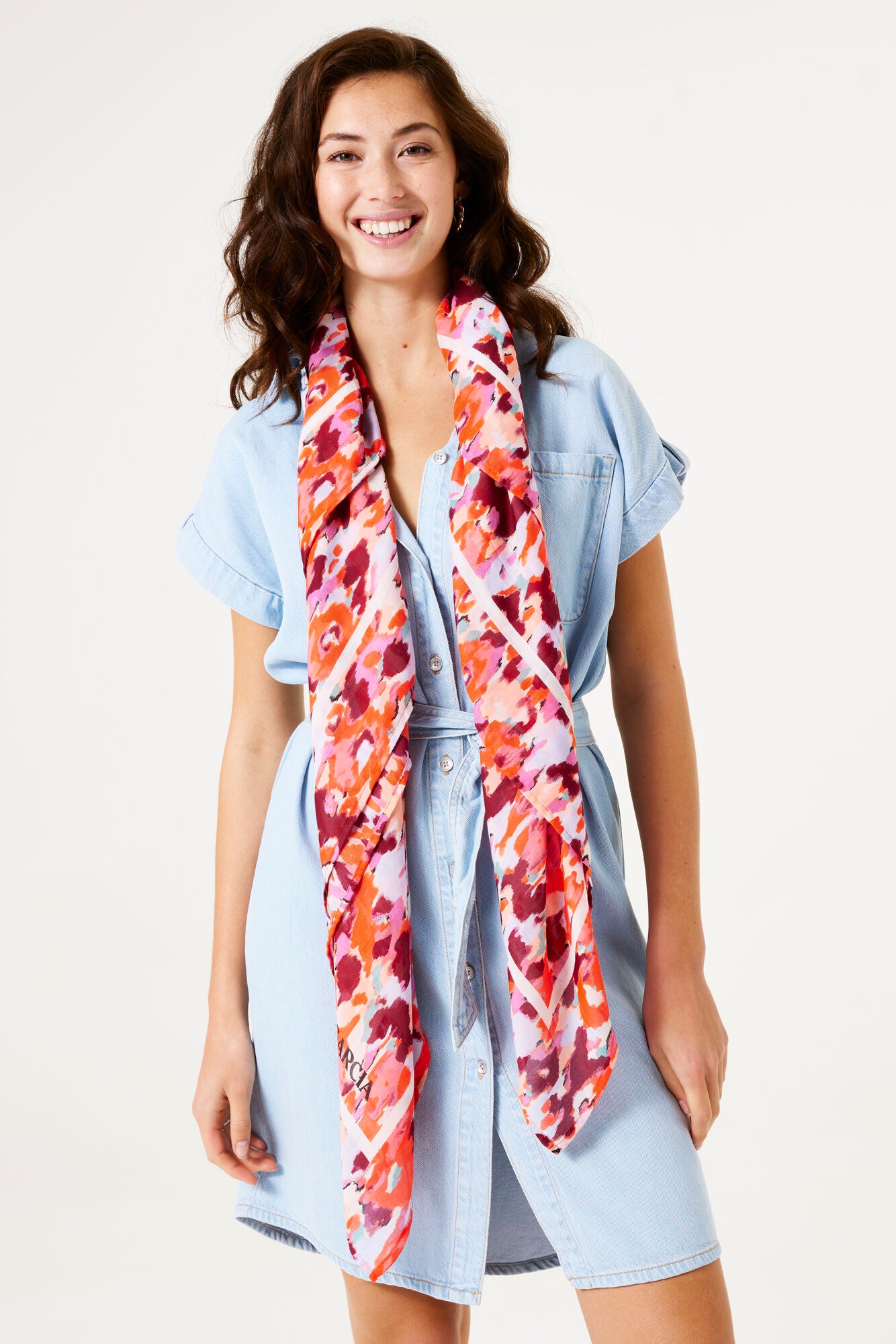 Garcia ladies scarf in tangerine red