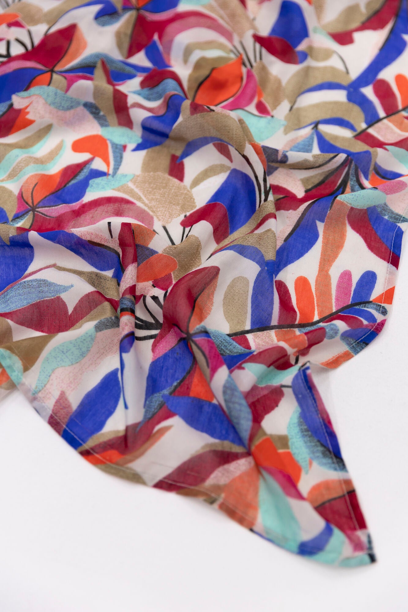 Garcia ladies scarf in dazzling blue