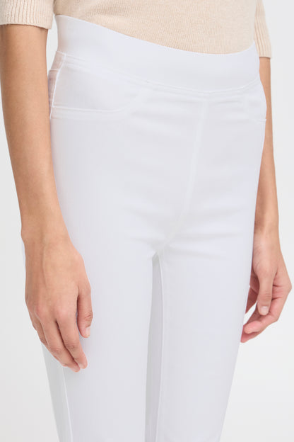 Byoung Bykeira Bydixi Capri in White