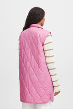 Load image into Gallery viewer, Byoung Byberta waistcoat in Super Pink
