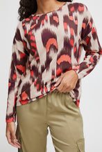 Load image into Gallery viewer, Byoung Bypieta Pullover in Cayenne Mix
