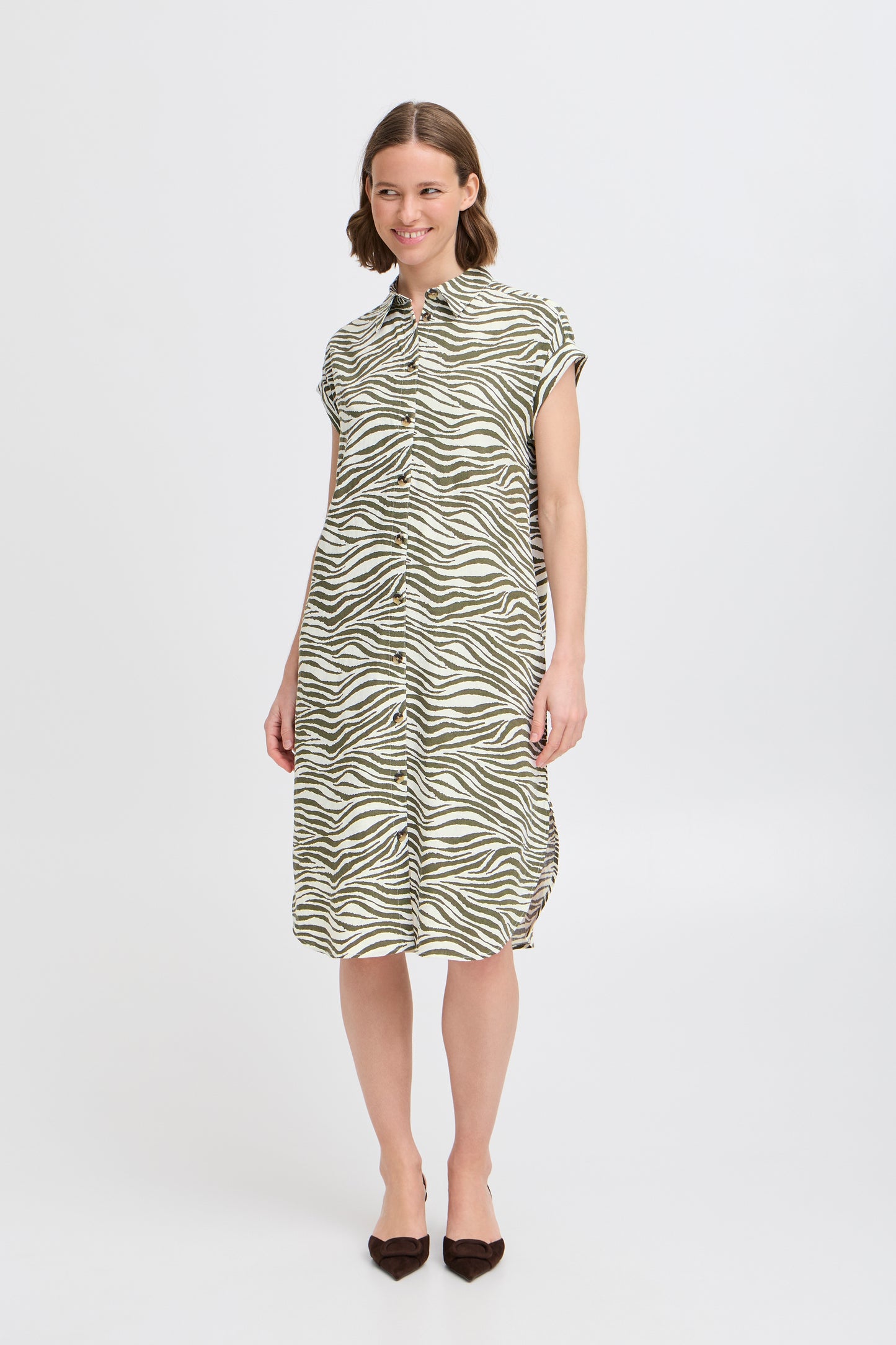 Byoung Byfalakka Short Sleeve Shirt dress in Animal Kalamata Mix