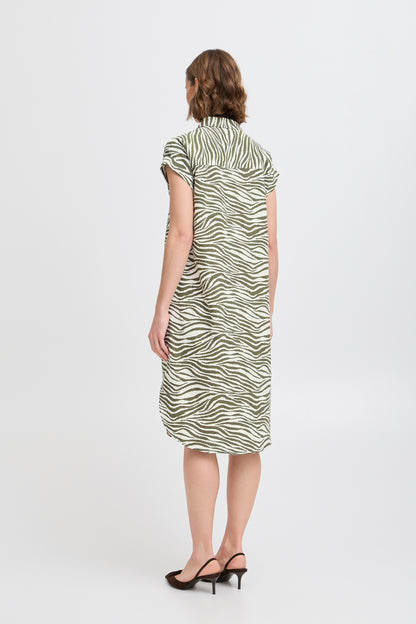 Byoung Byfalakka Short Sleeve Shirt dress in Animal Kalamata Mix