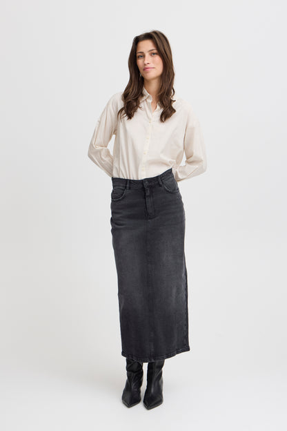 Byoung Bydonella Long Skirt in black denim